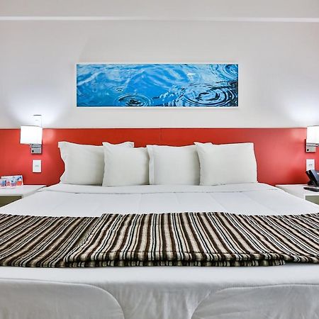 Ramada Hotel & Suites Campos Pelinca Campos dos Goytacazes Kültér fotó
