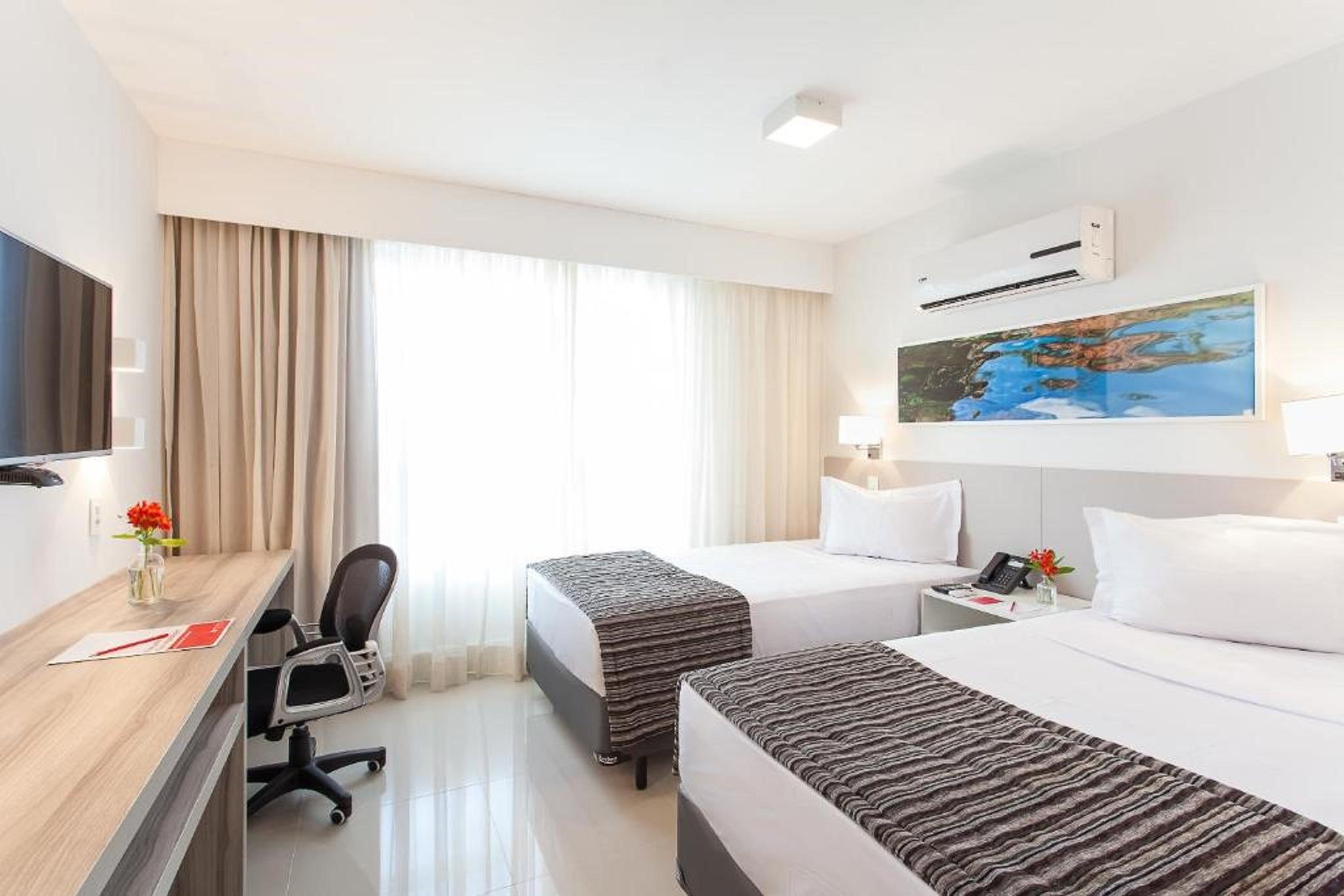 Ramada Hotel & Suites Campos Pelinca Campos dos Goytacazes Kültér fotó