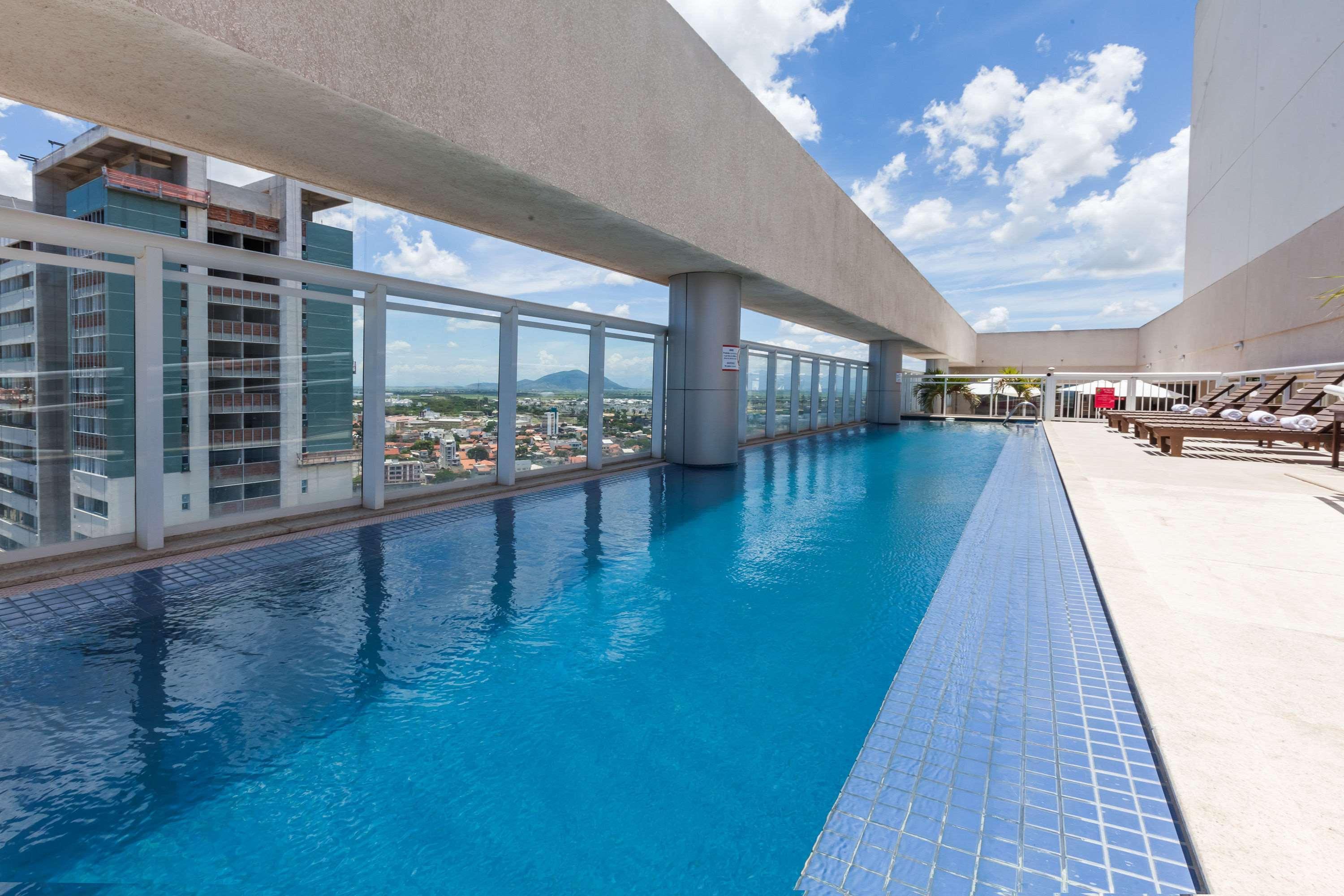 Ramada Hotel & Suites Campos Pelinca Campos dos Goytacazes Kültér fotó
