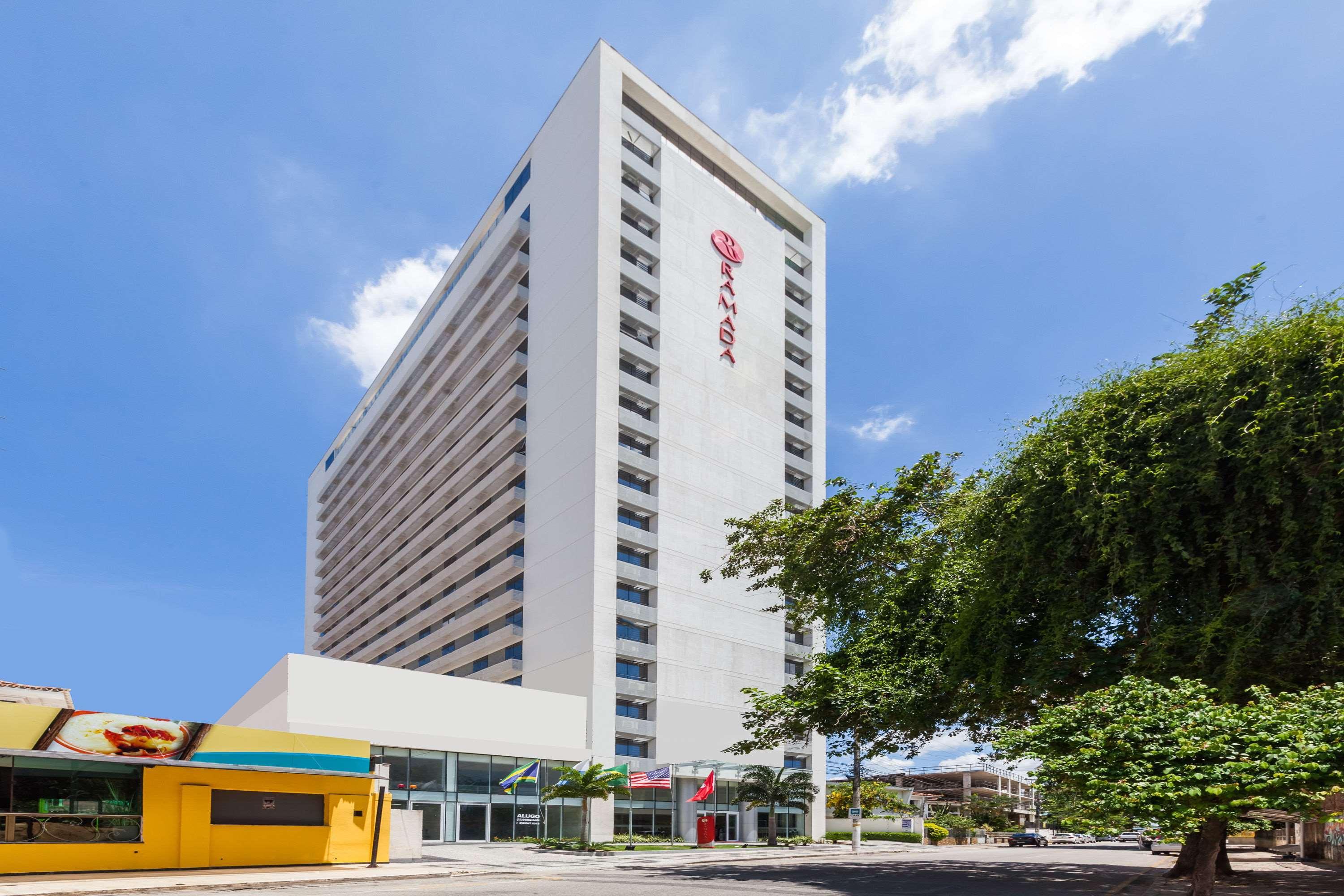 Ramada Hotel & Suites Campos Pelinca Campos dos Goytacazes Kültér fotó
