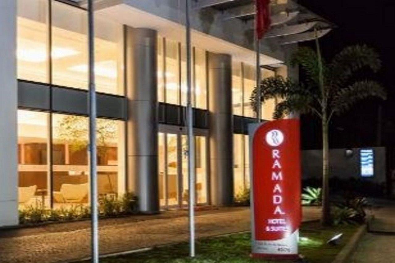 Ramada Hotel & Suites Campos Pelinca Campos dos Goytacazes Kültér fotó